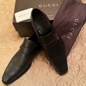Gucci Elegant Black Leather Men's Slip-Ons